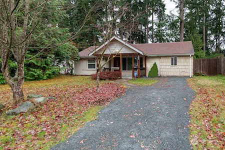 22902 59th Ave W Mountlake Terrace, WA 98043