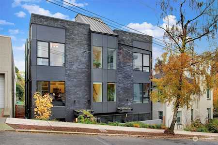 1213 E Mercer St Seattle, WA 98102