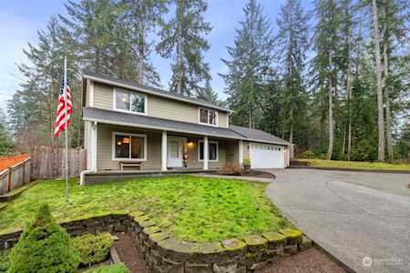 401 E Lakeshore Dr Allyn, WA 98524