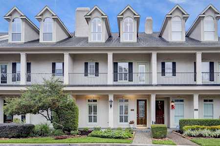 3302 Green Tree Park Houston, TX 77007