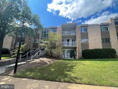 2902 Kings Chapel Rd #6 Falls Church, VA 22042