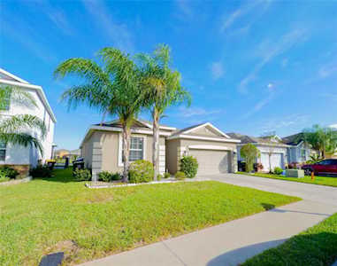 3968 Cortland Dr Davenport, FL 33837