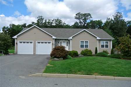 33 Abatecola Way Johnston, RI 02919