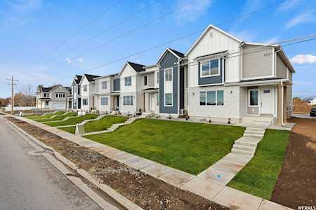 2861 Bluff Rd Syracuse, UT 84075