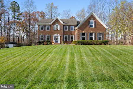 2810 Mossy Oak Ln Huntingtown, MD 20639