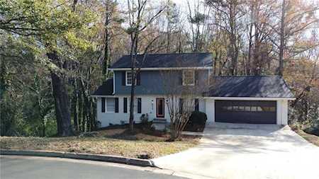924 Tall Pine Court SW Stone Mountain, GA 30087