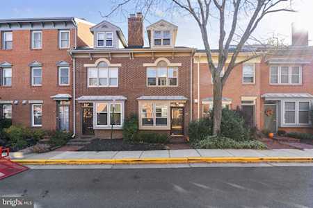 505 Colecroft Ct Alexandria, VA 22314