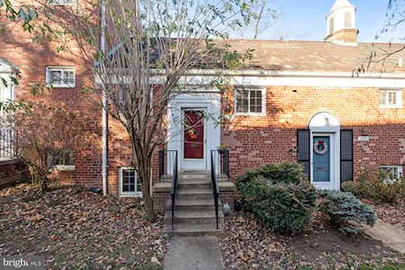 3337 Martha Custis Dr Alexandria, VA 22302