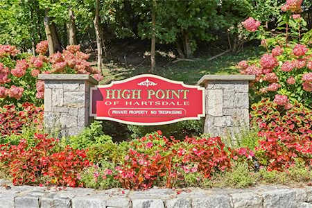500 High Point Dr #PH3 Hartsdale, NY 10530
