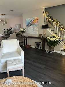 20 Stirrup Ct #9 Tinton Falls, NJ 07753