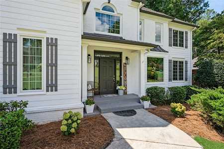 4790 Hamptons Club Drive Alpharetta, GA 30004