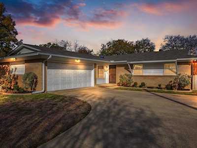 900 Warren Way Richardson, TX 75080