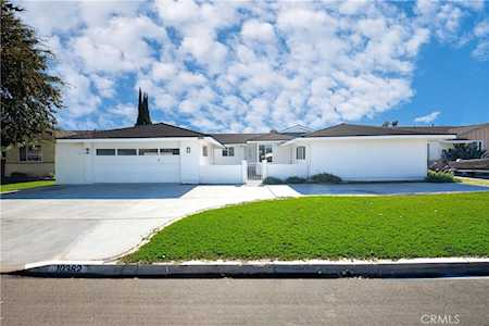 10382 Mcdaniel Dr Garden Grove, CA 92840