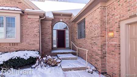 4653 E Sawgrass Dr Pittsfield Twp, MI 48108