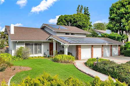 17991 Athens Ave Villa Park, CA 92861