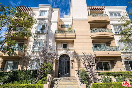 11921 Dorothy St #302 Los Angeles, CA 90049