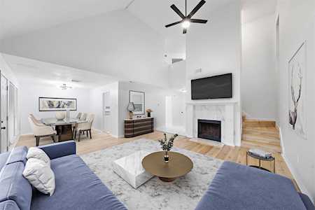 10507 Timberloch Dr Houston, TX 77070