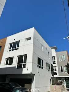 1143 W Alma Ln Los Angeles, CA 90038