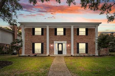 1502 Ashford Hollow Ln Houston, TX 77077