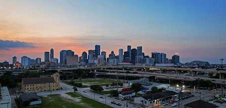 2103 Emancipation Ave Houston, TX 77003