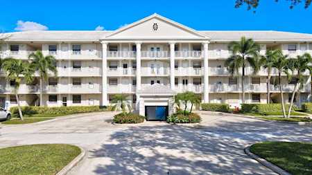 6073 Balboa Circle #201 Boca Raton, FL 33433