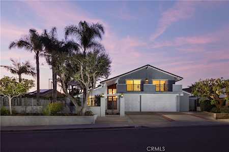19451 Surfdale Ln Huntington Beach, CA 92648