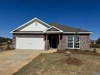 209 Joan Circle Harvest, AL 35749