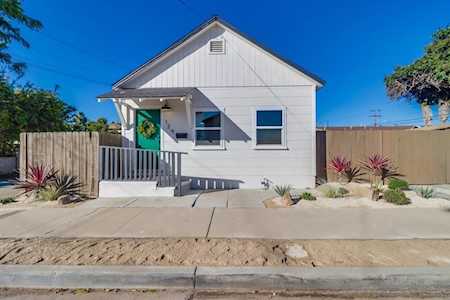 129 E 20Th St National City, CA 91950