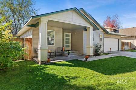 4853 W Mystic Cove Garden City, ID 83714