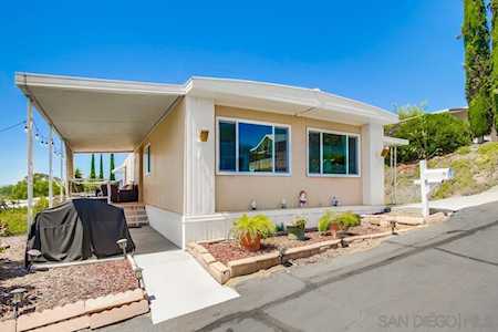 8661 Winter Gardens Blvd #SPC 86 Lakeside, CA 92040