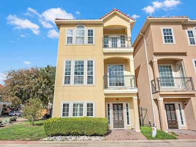 7234 Turtle Lagoon Row Houston, TX 77036