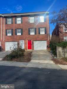 2721 W 6th St Wilmington, DE 19805