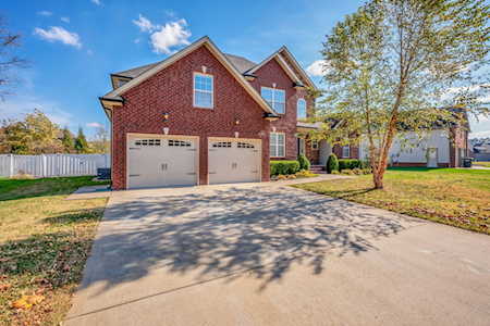 2225 Ellington Gait Dr Clarksville, TN 37043