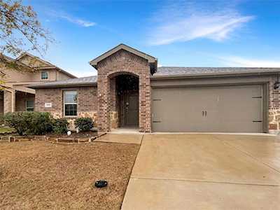 608 Meadow Wood Lane Princeton, TX 75407