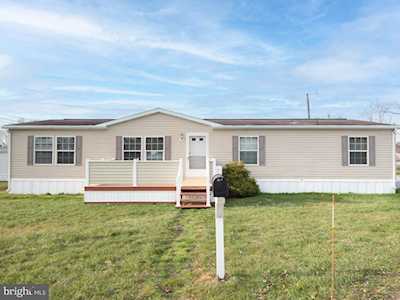 67 Autumn St Landisville, PA 17538