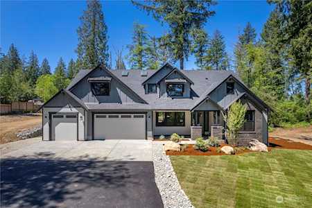 78 NW Big Buck Place Bremerton, WA 98312