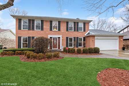 3226 Brandess Dr Glenview, IL 60026