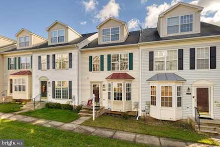 9741 Bon Haven Ln Owings Mills, MD 21117