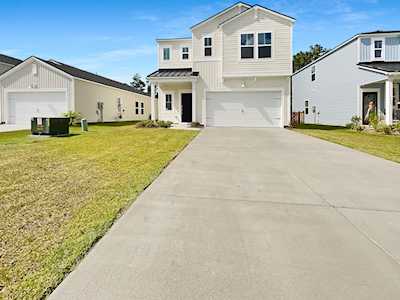 539 Spanish Wells Road Summerville, SC 29486