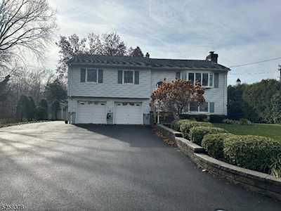 13 Heather Ct New Providence Boro, NJ 07974