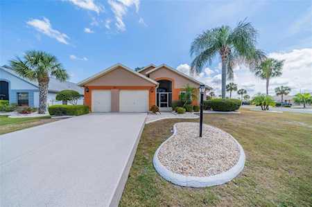 2009 Prestancia Ln Sun City Center, FL 33573