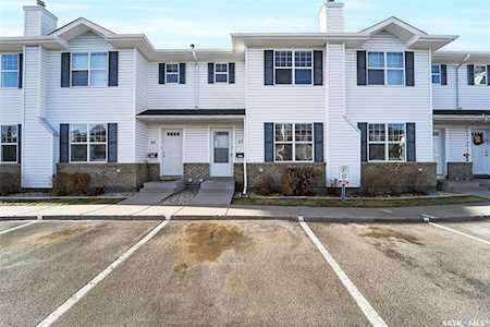 203 Herold Terrace Saskatoon, SK S7V 1H5
