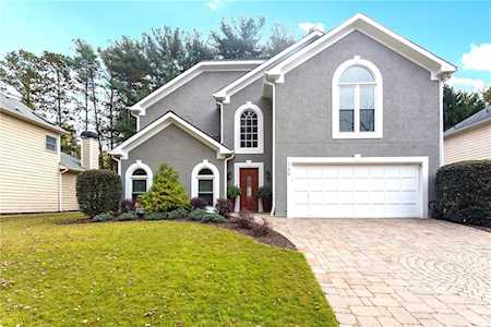 130 Glen Holly Drive Roswell, GA 30076