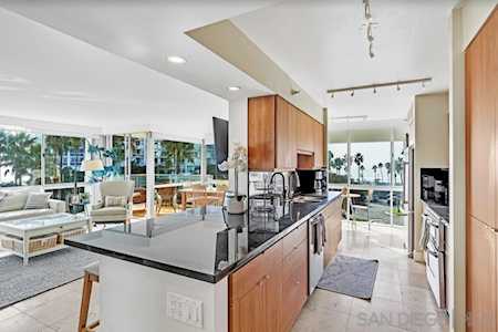 1820 Avenida Del Mundo #302 Coronado, CA 92118