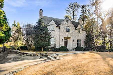 2659 Old Wesley Place NW Atlanta, GA 30327