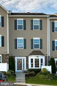 6515 Dundee Dr #233 Sykesville, MD 21784