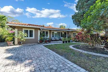 412 NE 10th Ave Pompano Beach, FL 33060