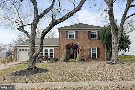 13628 Ellendale Dr Chantilly, VA 20151
