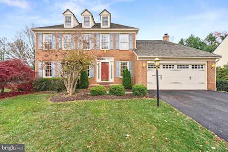 1442 Hague Dr SW Leesburg, VA 20175