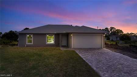 2713 SW 14th St Lehigh Acres, FL 33976